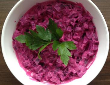Rote Rüben-Salat mit Tahina Rote Rüben-Salat mit Tahina