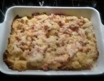 Überbackener Karfiol mit Käse-Schinkensauce Überbackener Karfiol mit Käse-Schinkensauce