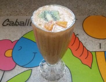 Vierfacher Vitaminkick-Smoothie Vierfacher Vitaminkick-Smoothie