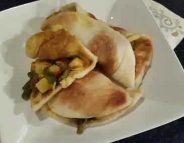 Roti mit Hühnerfilet Roti mit Hühnerfilet
