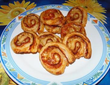 Pikante Pizzahäppchen Pikante Pizzahäppchen