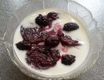 Obstsalat mit Joghurtsauce Obstsalat mit Joghurtsauce