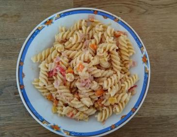 Pasta mit Gemüse in Oberssauce Pasta mit Gemüse in Oberssauce