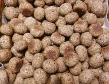 Low-Carb-Vanillekugeln Low-Carb-Vanillekugeln