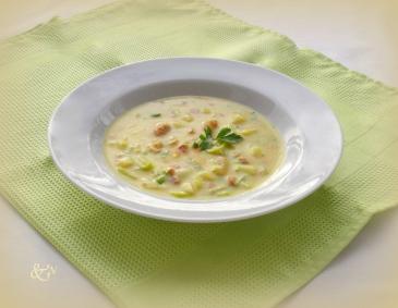Porree-Curry-Suppe Porree-Curry-Suppe