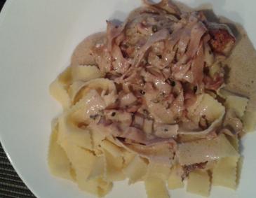 Flambiertes Huhn mit Speck Flambiertes Huhn mit Speck