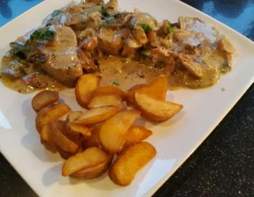 Schweinefilet in Senf-Zwiebelsauce Schweinefilet in Senf-Zwiebelsauce