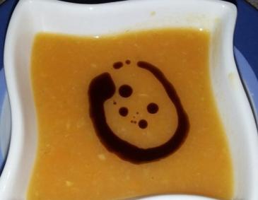 Karotten-Pastinakensuppe Karotten-Pastinakensuppe