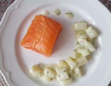 Räucherlachsfilet mit Rahmsellerie Räucherlachsfilet mit Rahmsellerie