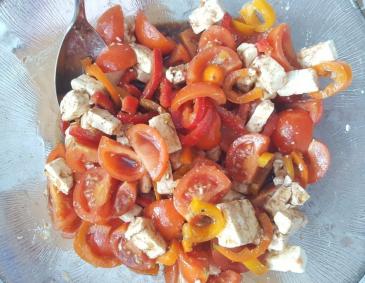 Tomatensalat mit Schafskäse Tomatensalat mit Schafskäse
