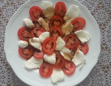 Tomaten-Mozzarella Salat Tomaten-Mozzarella Salat