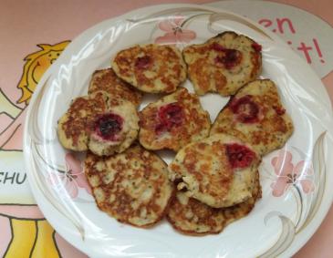 Bananen-Himbeer Pancakes Bananen-Himbeer Pancakes
