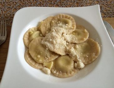 Ravioli mit Bärlauch-Topfen-Fülle Ravioli mit Bärlauch-Topfen-Fülle