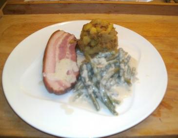 Kaiserfleisch mit Rahmfisolen und Erdäpfelschmarrn Kaiserfleisch mit Rahmfisolen und Erdäpfelschmarrn