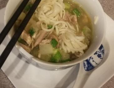 Gemüse-Udonsuppe Gemüse-Udonsuppe