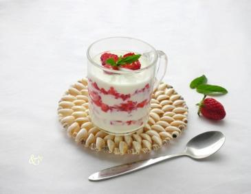 Mascarponecreme mit Erdbeeren Mascarponecreme mit Erdbeeren