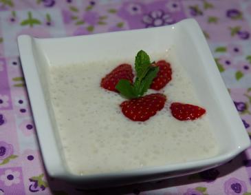 Erdbeeren mit Bananen-Joghurt-Schaum Erdbeeren mit Bananen-Joghurt-Schaum
