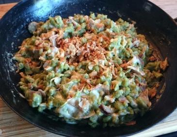Petersilien-Käsespätzle Petersilien-Käsespätzle