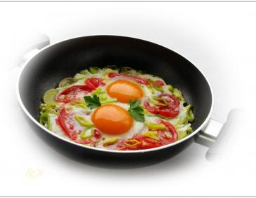 Lauch-Paradeiser-Bratpfanne Lauch-Paradeiser-Bratpfanne