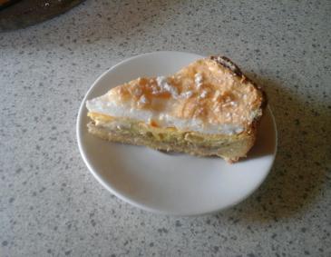 Rhabarbertorte mit Schneehaube Rhabarbertorte mit Schneehaube