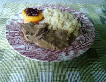 Rindsschnitzel mit Spätzle Rindsschnitzel mit Spätzle