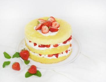 Naked Strawberry Cake Naked Strawberry Cake