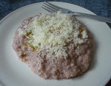 Polenta di neccio - Polenta aus Kastanienmehl Polenta di neccio - Polenta aus Kastanienmehl