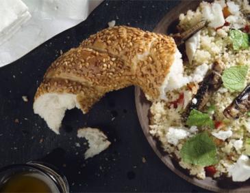 Heuschrecken mit Couscous Heuschrecken mit Couscous