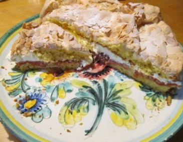 Rhabarbertorte mit Baiserhaube Rhabarbertorte mit Baiserhaube