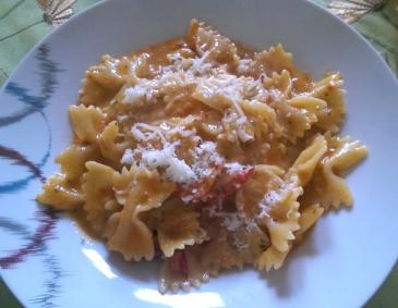 Farfalle in Paprikarahmsauce Farfalle in Paprikarahmsauce