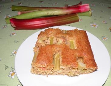Veganer Dinkel-Rhabarberkuchen Veganer Dinkel-Rhabarberkuchen