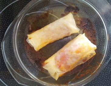 Reispapierröllchen mit Speck und Feta Reispapierröllchen mit Speck und Feta