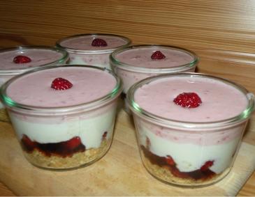 Erdbeerjoghurtdessert Erdbeerjoghurtdessert