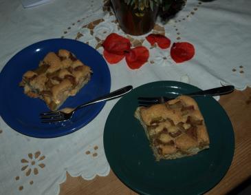 Rhabarberkuchen aus Vollkornmehl Rhabarberkuchen aus Vollkornmehl