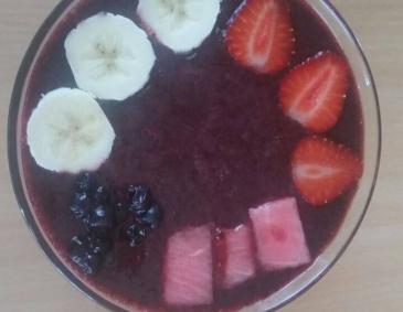 Heidelbeer-Smoothie-Bowl Heidelbeer-Smoothie-Bowl