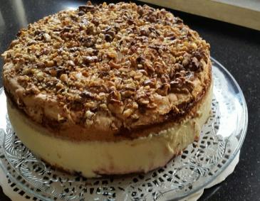 Walnuss-Torte Walnuss-Torte