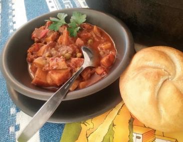 Feurige Gulaschsuppe Feurige Gulaschsuppe