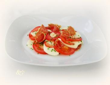 Mozzarella mit Salami Mozzarella mit Salami