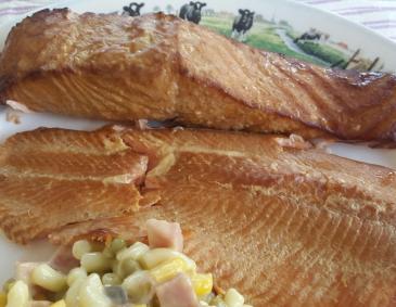 Geräuchertes Lachs-Stremelchen Geräuchertes Lachs-Stremelchen