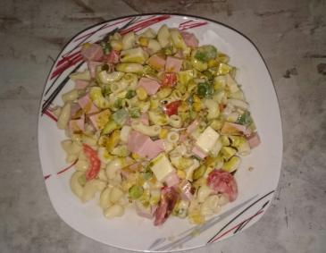 Hörnchensalat mit Schinken Hörnchensalat mit Schinken