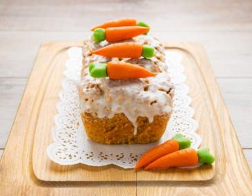 Karottenkuchen mit Nüssen Karottenkuchen mit Nüssen