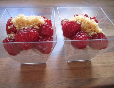 Himbeer-Kokos Schichtdessert Himbeer-Kokos Schichtdessert