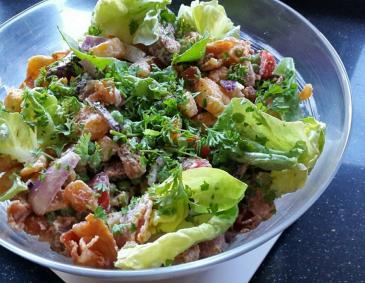 Erdäpfelsalat auf spanische Art Erdäpfelsalat auf spanische Art