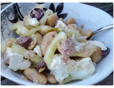 Bohnensalat mit Thunfisch und Feta Bohnensalat mit Thunfisch und Feta