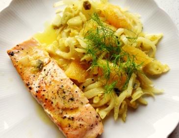 Lachsfilet an Fenchel-Orangen-Gemüse Lachsfilet an Fenchel-Orangen-Gemüse