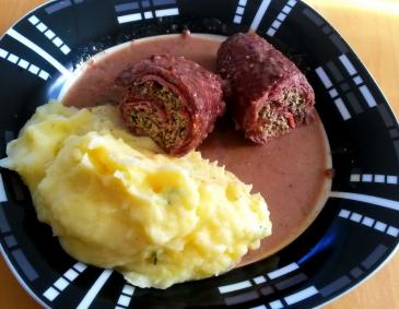 Rindsrouladen mit Kürbiskernfülle Rindsrouladen mit Kürbiskernfülle