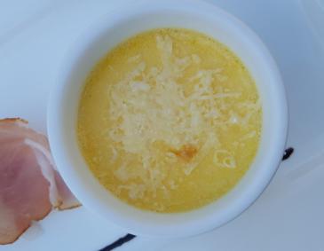 Parmesancreme mit Parmaschinken Parmesancreme mit Parmaschinken