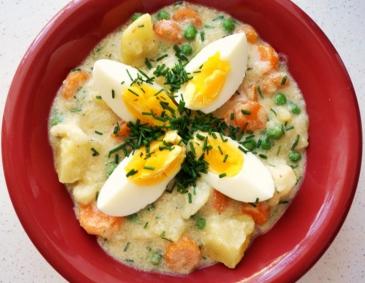 Senf-Eierragout mit Kartoffeln und Gemüse Senf-Eierragout mit Kartoffeln und Gemüse