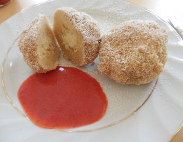 Topfenknödel Topfenknödel
