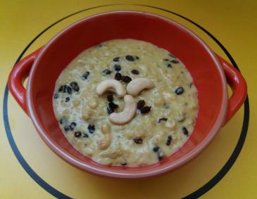 Vanille-Haferbrei mit Cashew Vanille-Haferbrei mit Cashew
